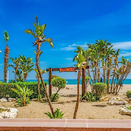 Apartmán Stunning In With Outdoor Swimming Pool, Wifi And 1 Bedrooms Torremolinos