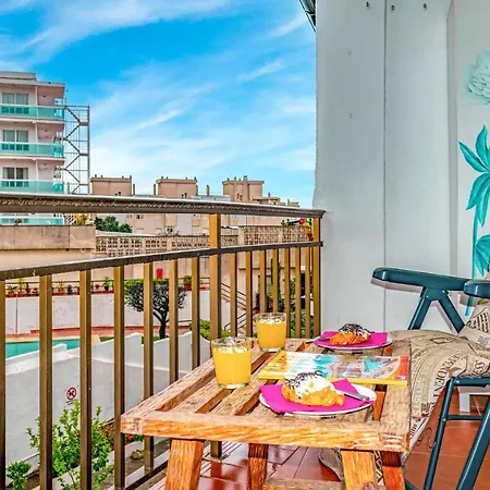 Stunning In With Outdoor Swimming Pool, Wifi And 1 Bedrooms Apartament