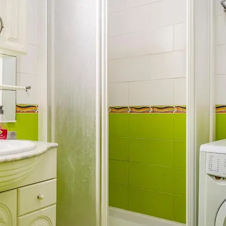 Stunning In With Outdoor Swimming Pool, Wifi And 1 Bedrooms Apartamento